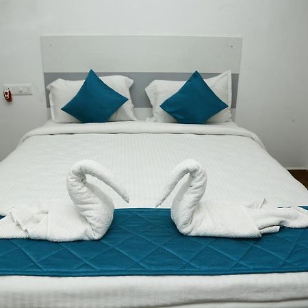 The Base Inn Puducherry Exterior foto